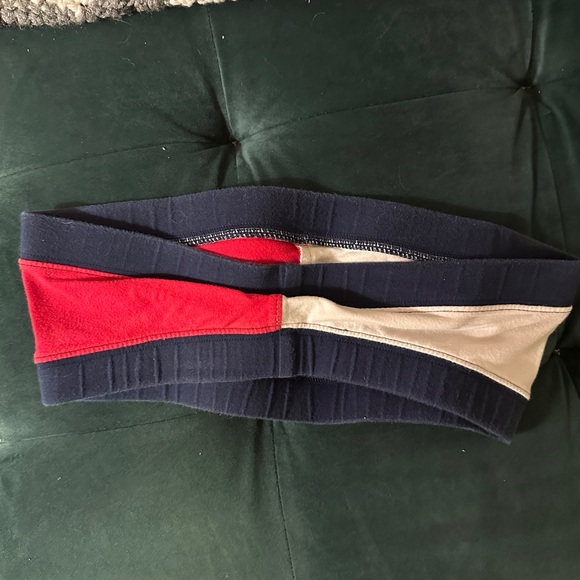 Tommy Hilfiger too - Picture 2 of 2